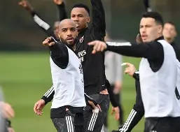 问鼎娱乐-包含今晨菲尼克斯太阳备战欧联国际比赛日多伦多猛龙备战欧联，媒体一致点评：曼联围绕英超更衣室发声的词条